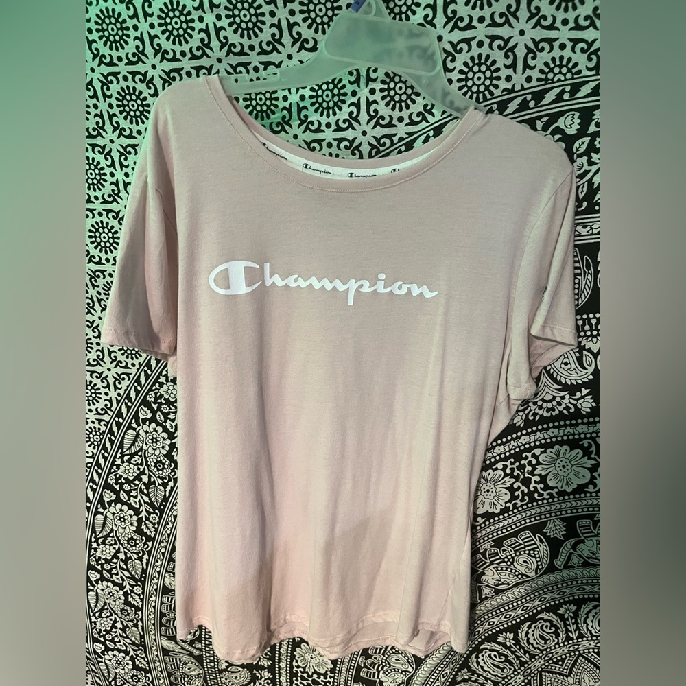 Pink L Champion Shirt